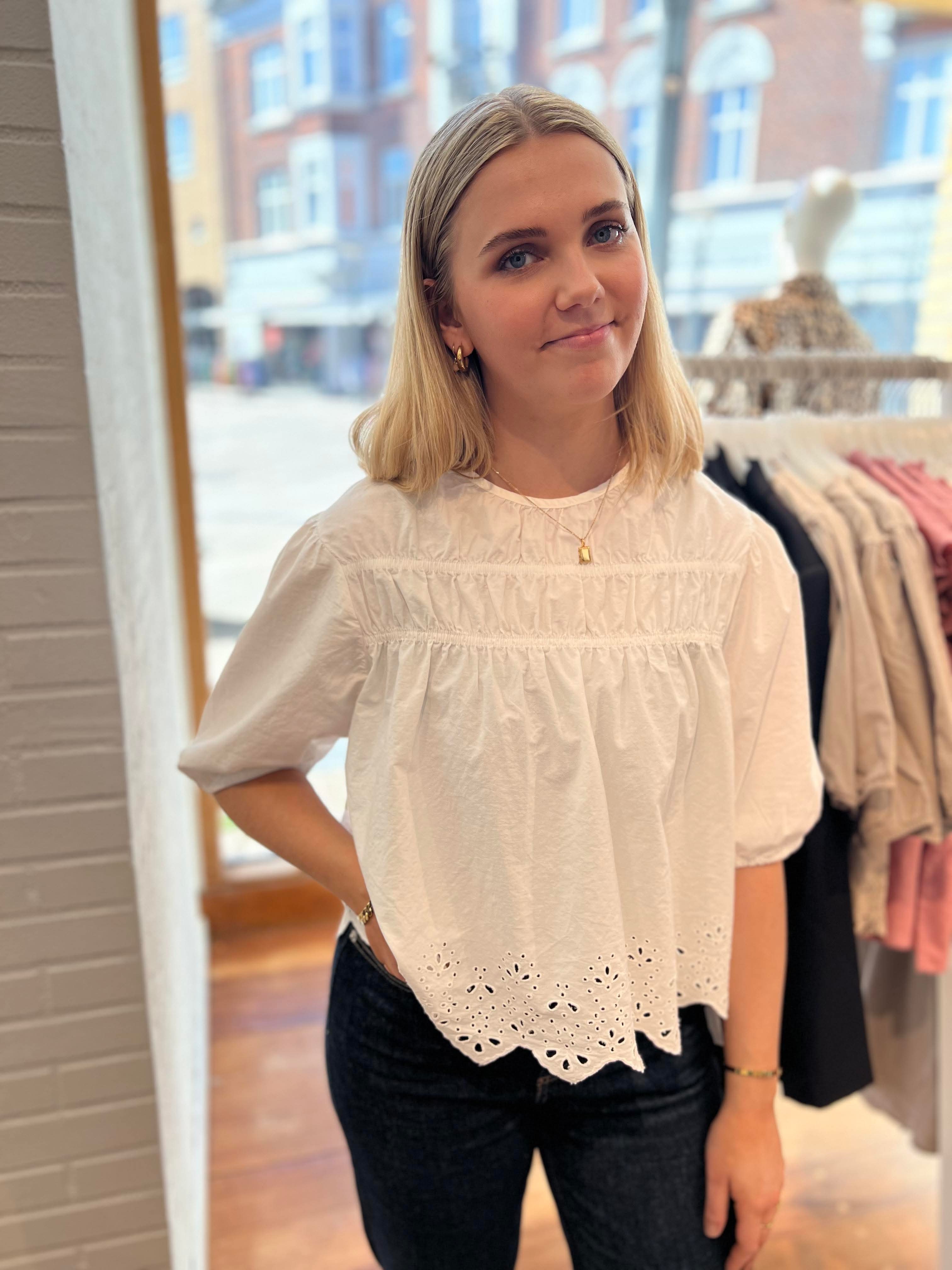 PCSALMINA Top - Cloud Dancer